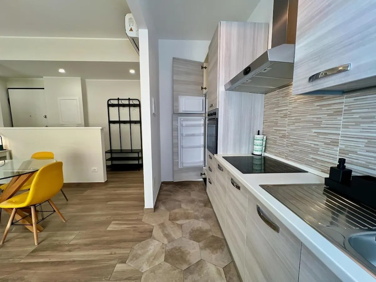 25 Minutes Milano Duomo Elegant Apartment Center Sesto Sesto San Giovanni 0*,  Italien
