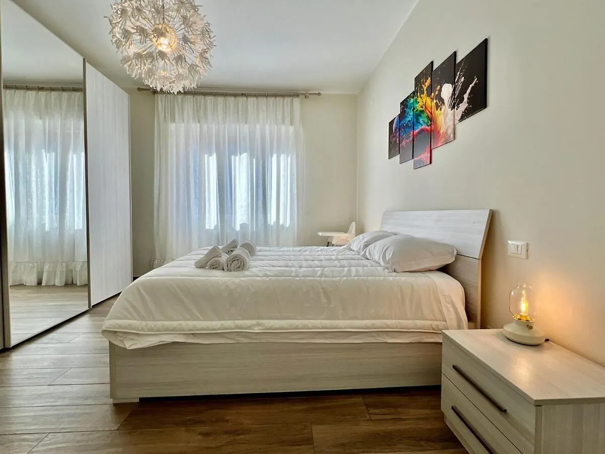 25 Minutes Milano Duomo Elegant Apartment Center Sesto Sesto San Giovanni 0*,